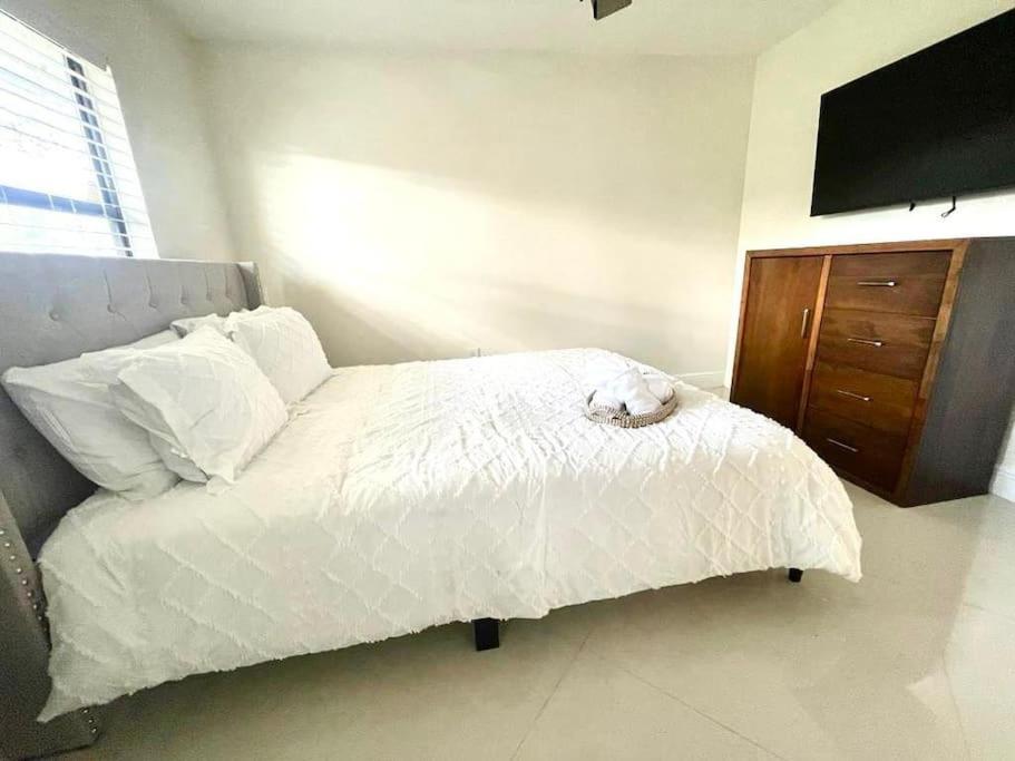 Stylish 3/2 Getaway! Near Theme Parks! Villa Lakeland Bagian luar foto